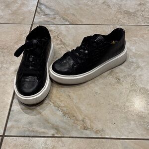 Sam Edelman Black Croc-Embossed Sneakers